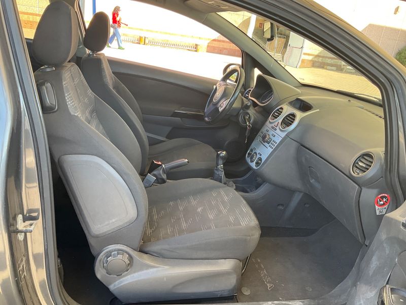 Opel Corsa 1.2 Elective 2011 – снимка 3