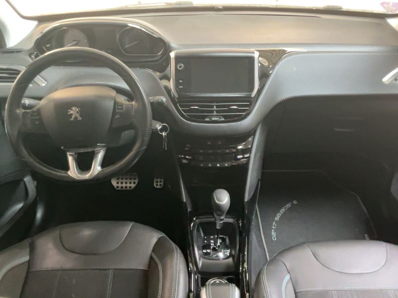 Peugeot 2008 1.2 PureTech Crossway — zdjęcie 12