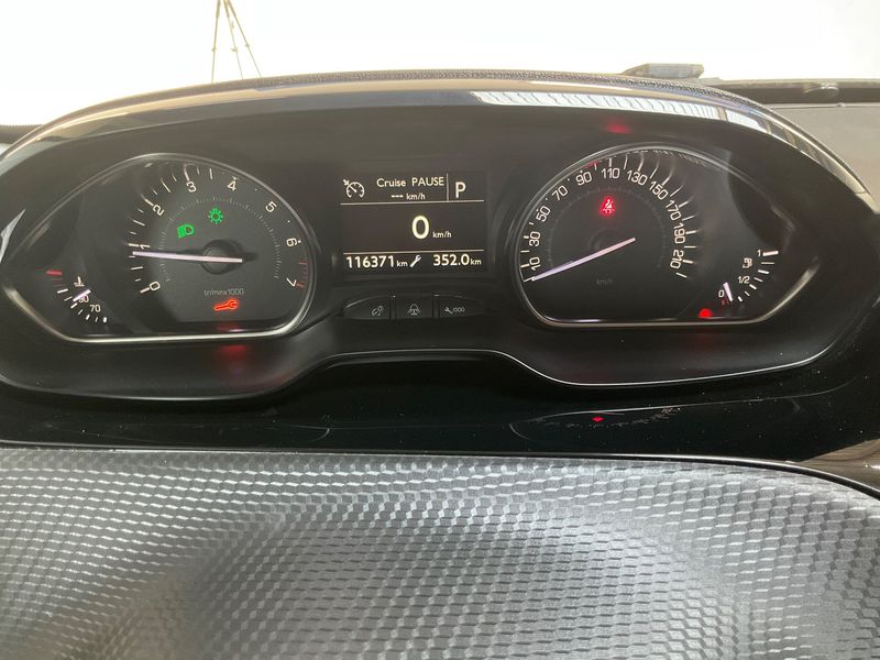 Peugeot 2008 1.2 PureTech Crossway — zdjęcie 13
