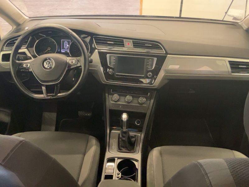 Volkswagen Touran 1.6 TDI Trendline BlueMotion Tech — zdjęcie 12