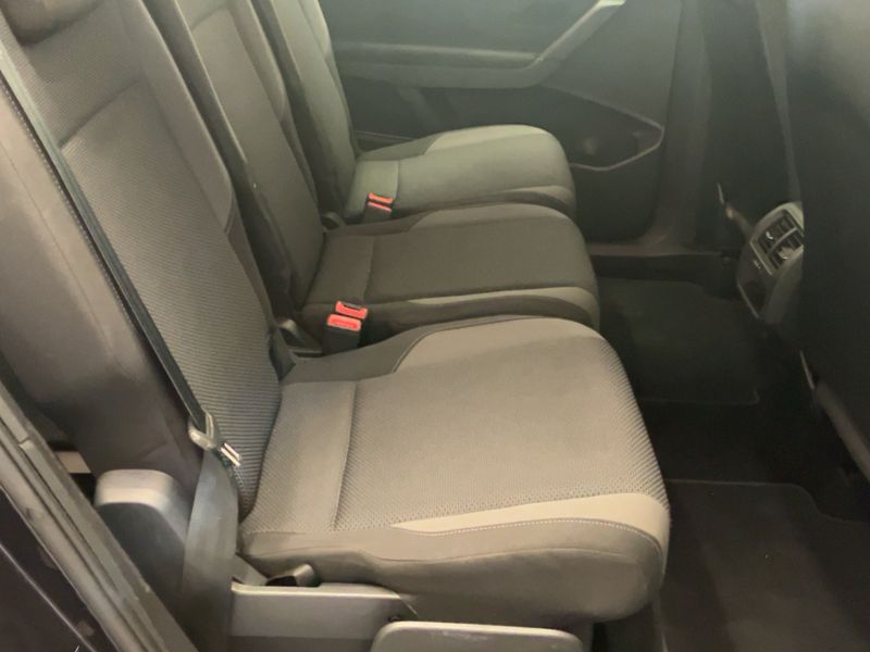 Volkswagen Touran 1.6 TDI Trendline BlueMotion Tech — zdjęcie 14