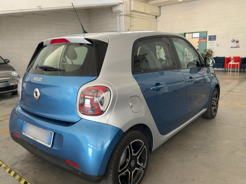 Smart forfour electric drive 60 kW EQ pulse — zdjęcie 6