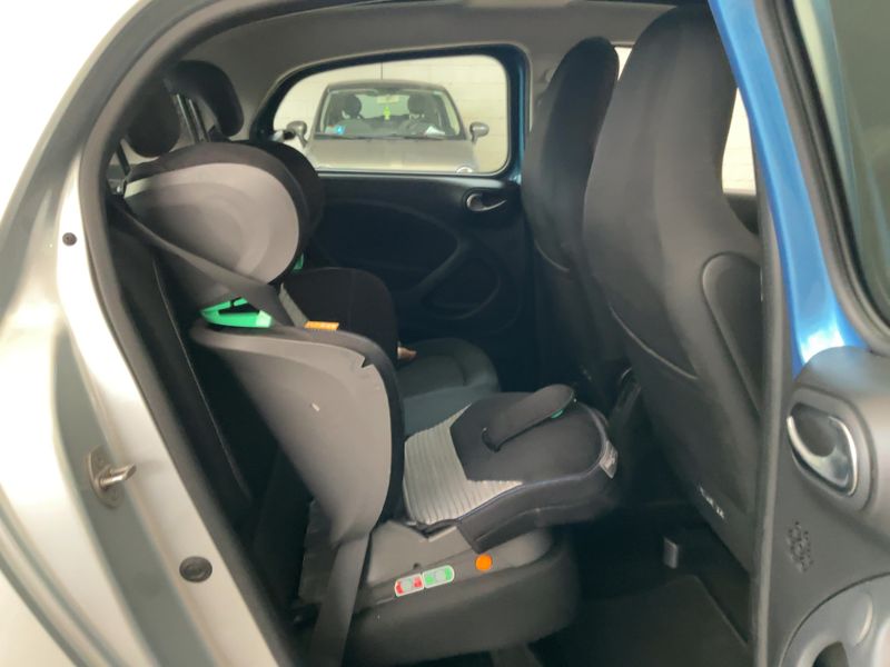 Smart forfour electric drive 60 kW EQ pulse — zdjęcie 14