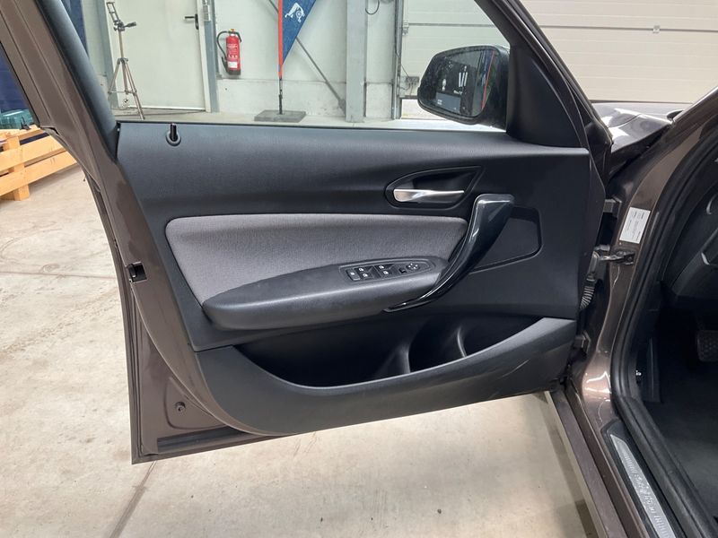 BMW 1er 116i 2014 – снимка 24