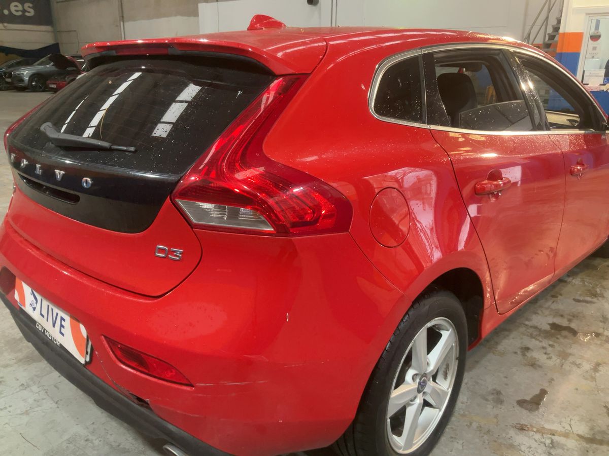 Volvo V40 2014 — photo 9