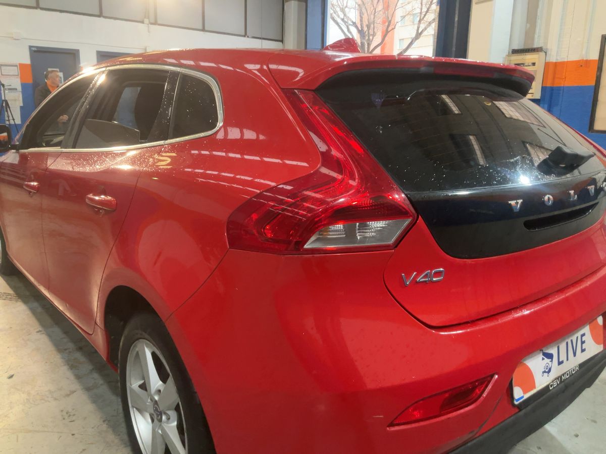 Volvo V40 2014 — photo 7