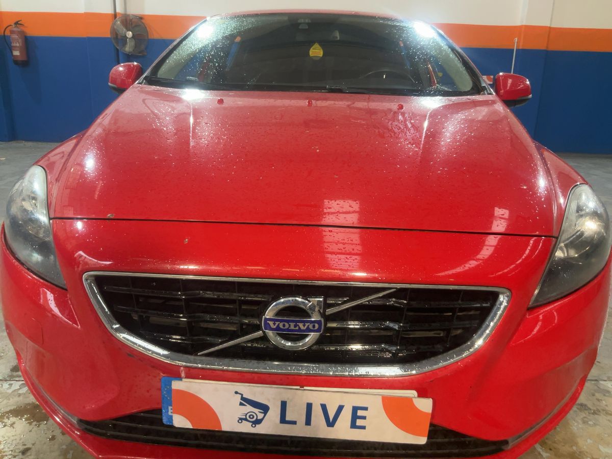 Volvo V40 2014 — photo 15