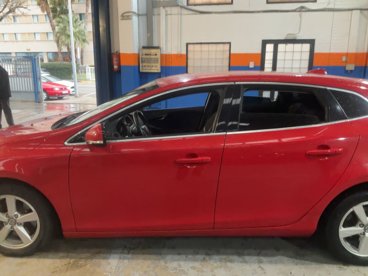 Volvo V40 2014 — photo 5