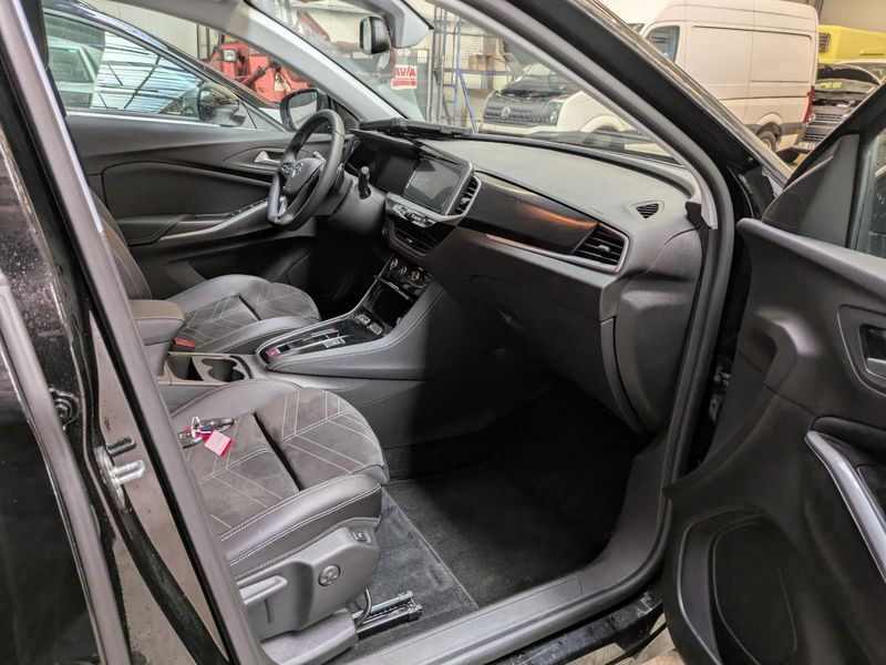 Opel Grandland X 1.2 Turbo Enjoy — zdjęcie 7