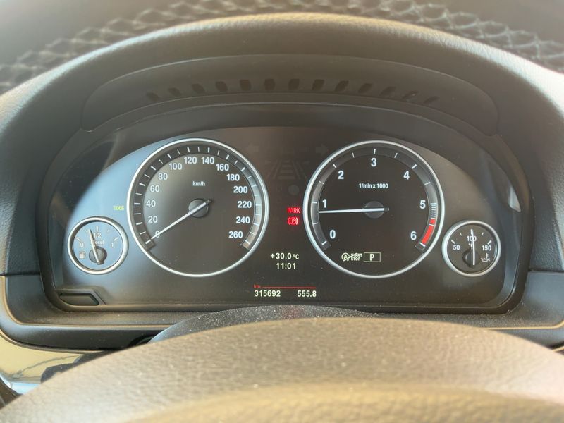 BMW 5er 520d 2013 – снимка 18