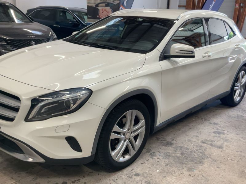 Mercedes-Benz GLA-Klasse GLA 200 d Business Executive 2016 – снимка 2