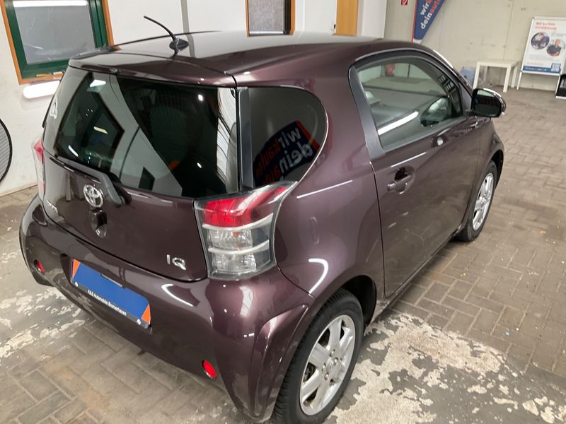 Toyota iQ 1.0 VVT-i — zdjęcie 2