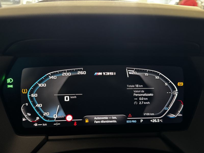 BMW 1er M135i xDrive — zdjęcie 12