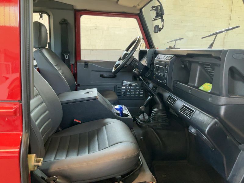 Land Rover Defender 2.5 Td5 TD5 90 Soft Top — zdjęcie 11