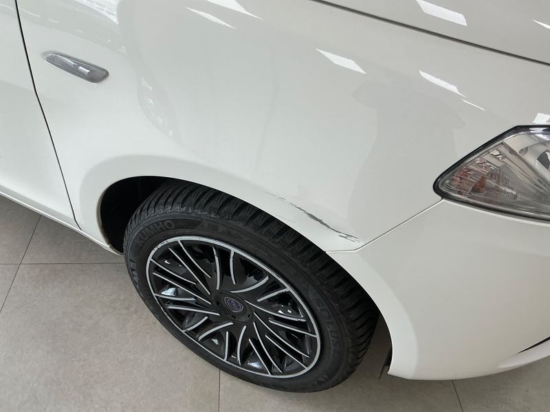 Lancia Ypsilon 1.2 Gold 2019 – снимка 21