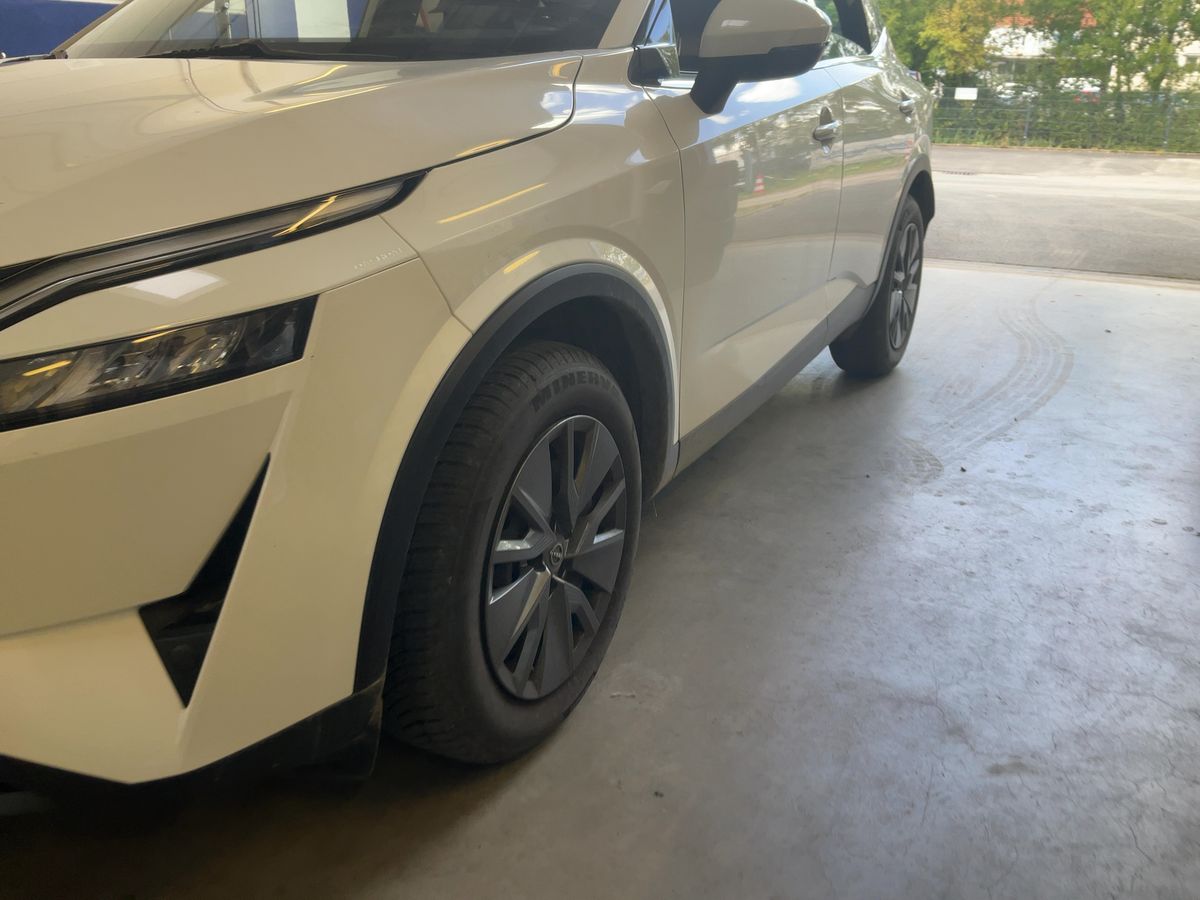 Nissan Qashqai 1.3 DIG-T Mild-Hybrid Visia