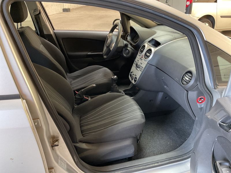 Opel Corsa 1.2 CATCH ME — zdjęcie 3