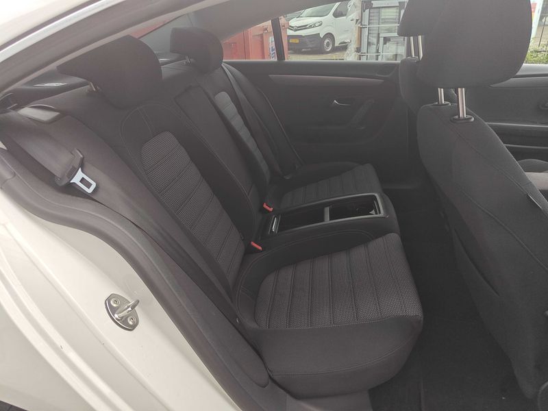 Volkswagen Passat CC 1.8 TSI — zdjęcie 14