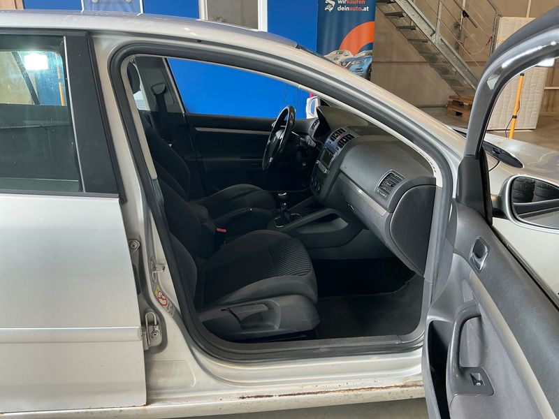 Volkswagen Golf V 1.9 TDI Sportline 4Motion — zdjęcie 3