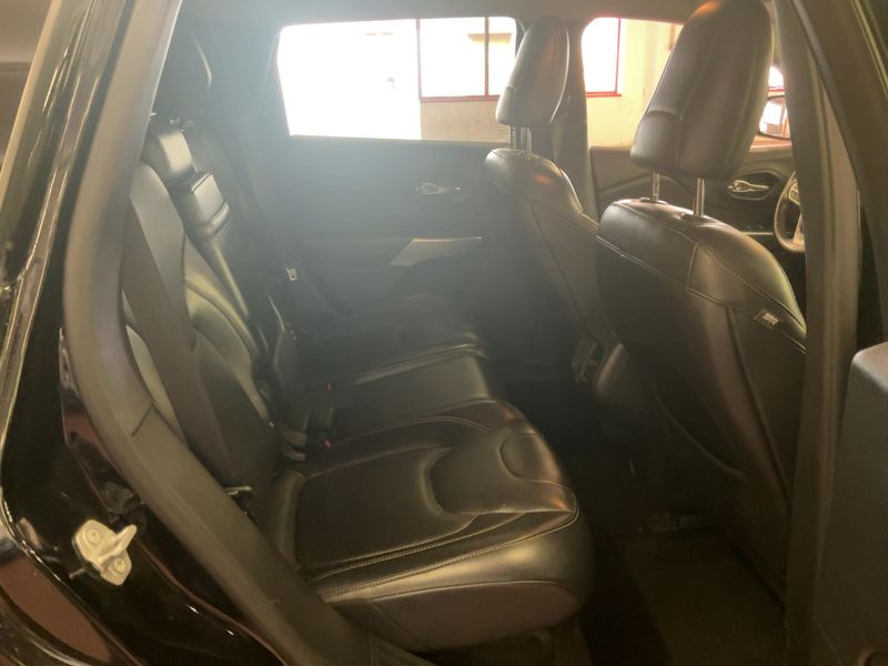 Jeep Cherokee 2.0 M-Jet Limited FWD — zdjęcie 14