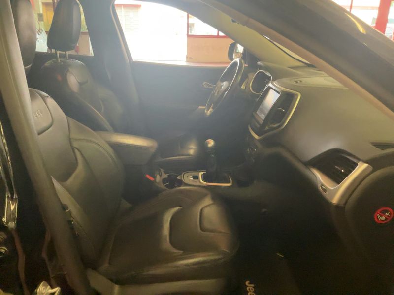 Jeep Cherokee 2.0 M-Jet Limited FWD — zdjęcie 11