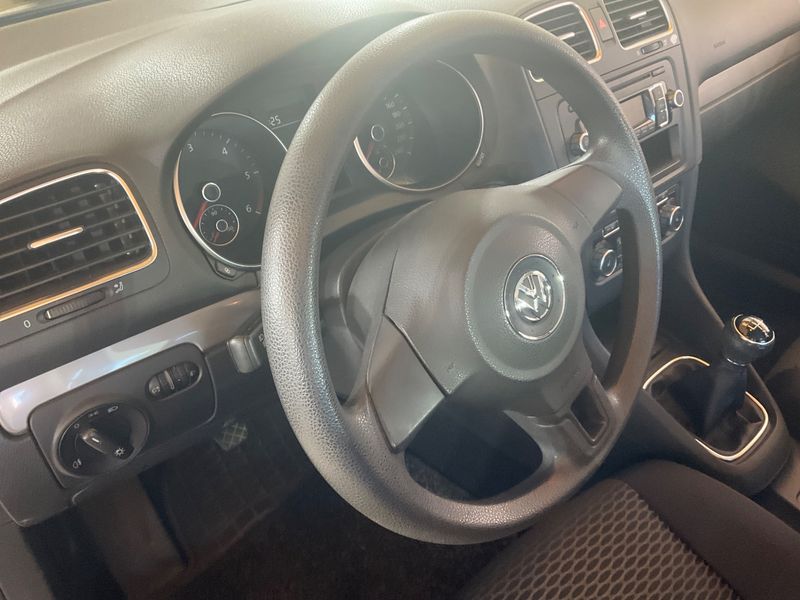 Volkswagen Golf VI 1.6 TDI Trendline 2010 – снимка 26