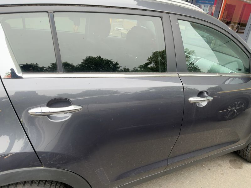 Kia Sportage 1.7 CRDi Dream Team 2WD — zdjęcie 7