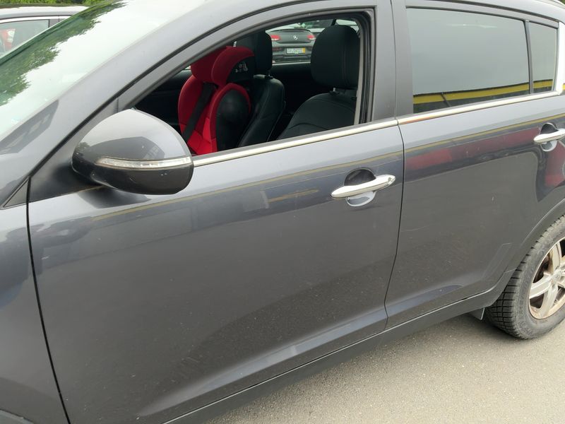 Kia Sportage 1.7 CRDi Dream Team 2WD — zdjęcie 4