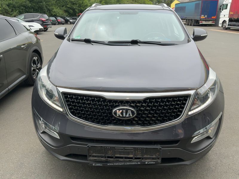Kia Sportage 1.7 CRDi Dream Team 2WD — zdjęcie 9