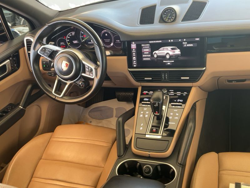 Porsche Cayenne E-Hybrid — zdjęcie 12