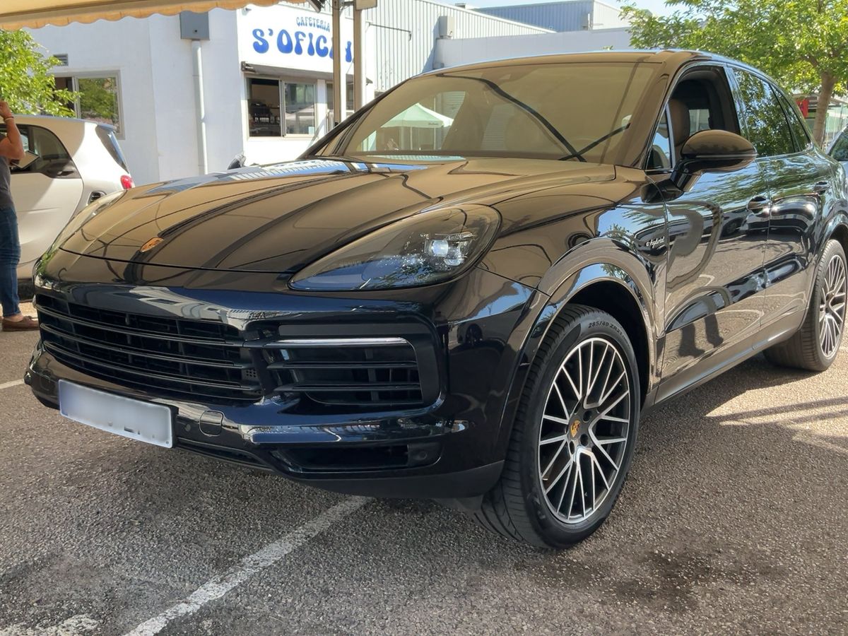 Porsche Cayenne 2021
