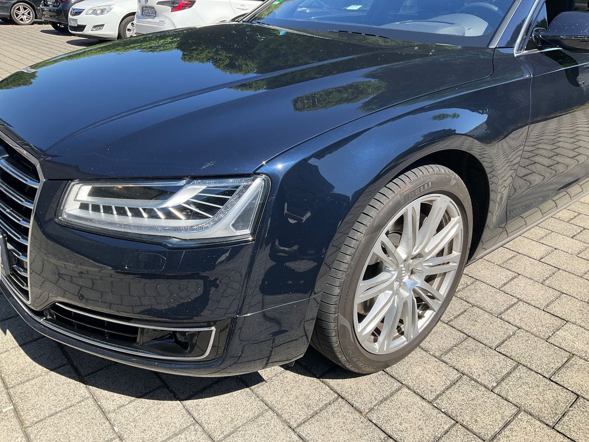 Audi A8 4.2 V8 TDI clean diesel quattro