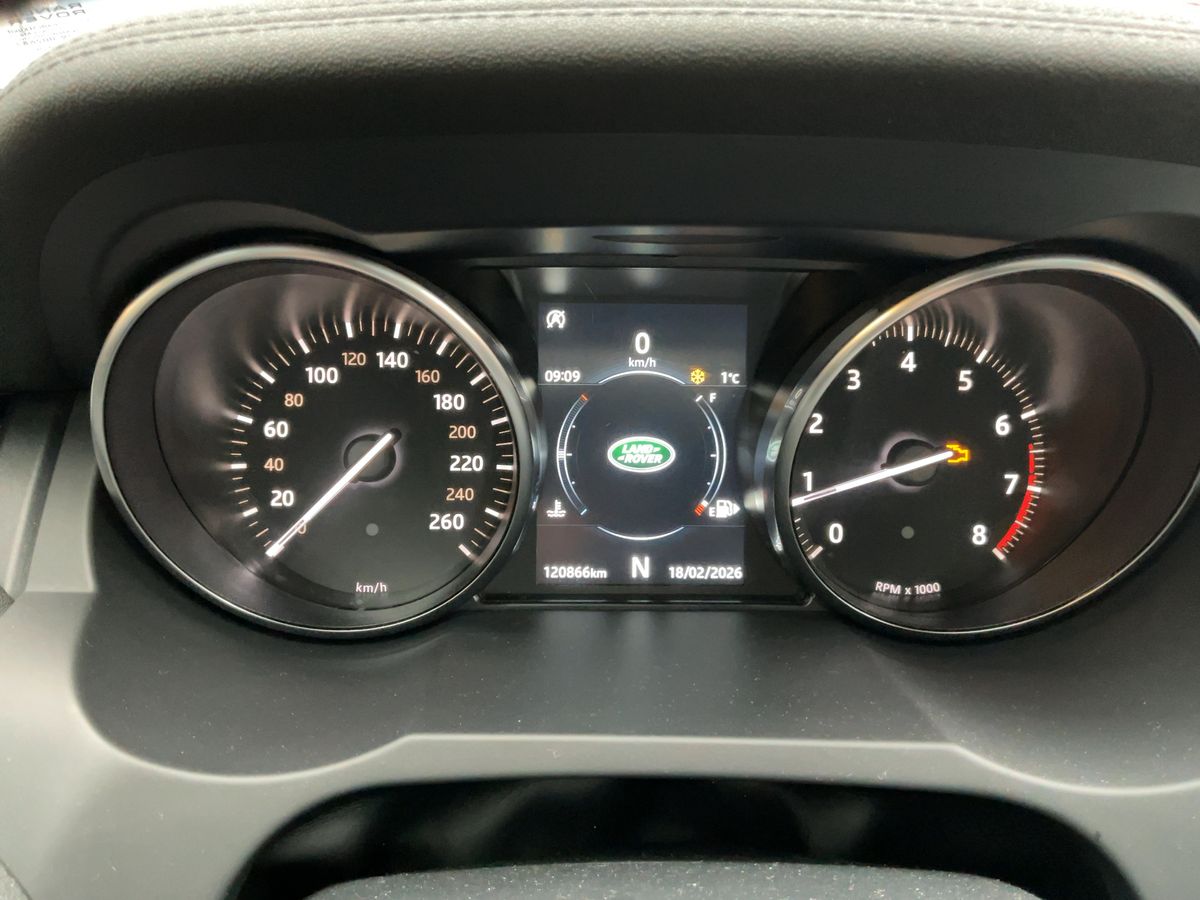 Land Rover 2018 — photo 19