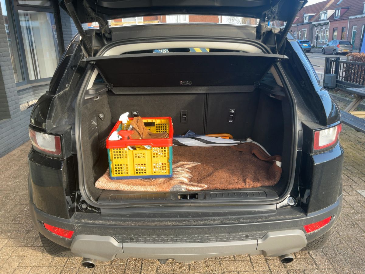 Land Rover 2018 — photo 16