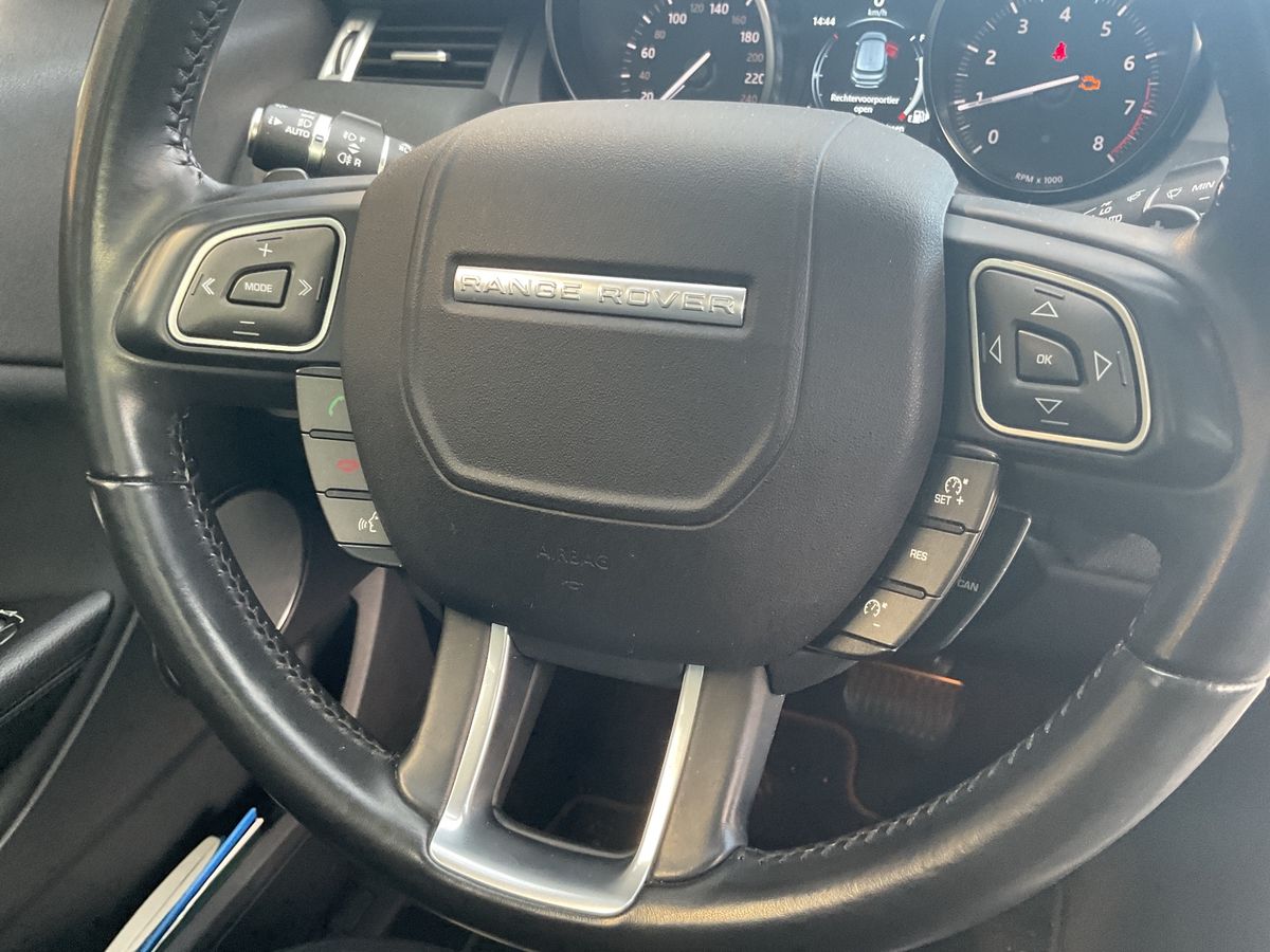 Land Rover 2018 — photo 26