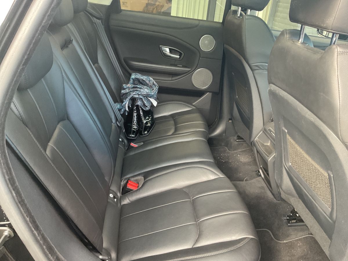 Land Rover 2018 — photo 23