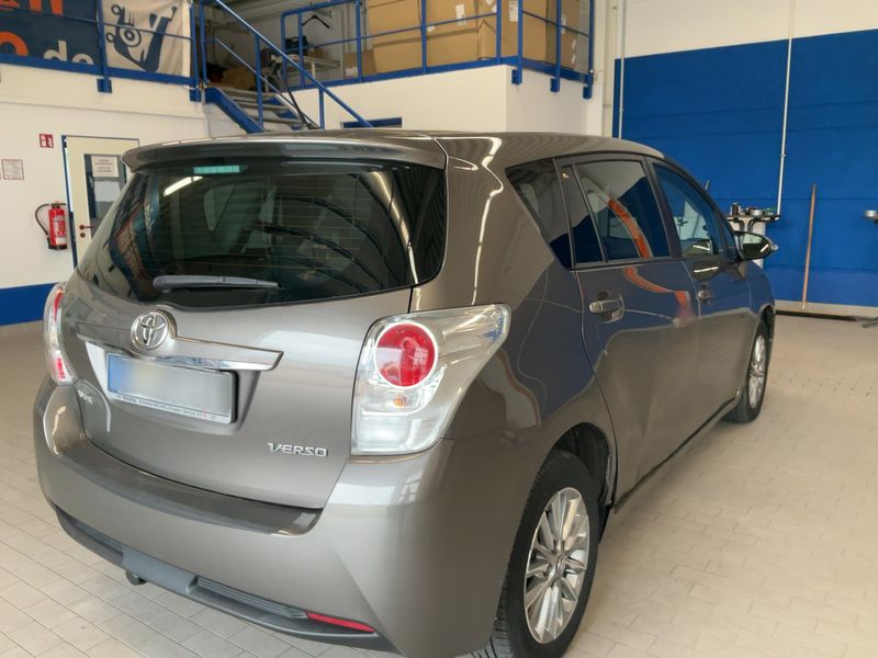 Toyota Verso 1.8 Comfort — zdjęcie 6