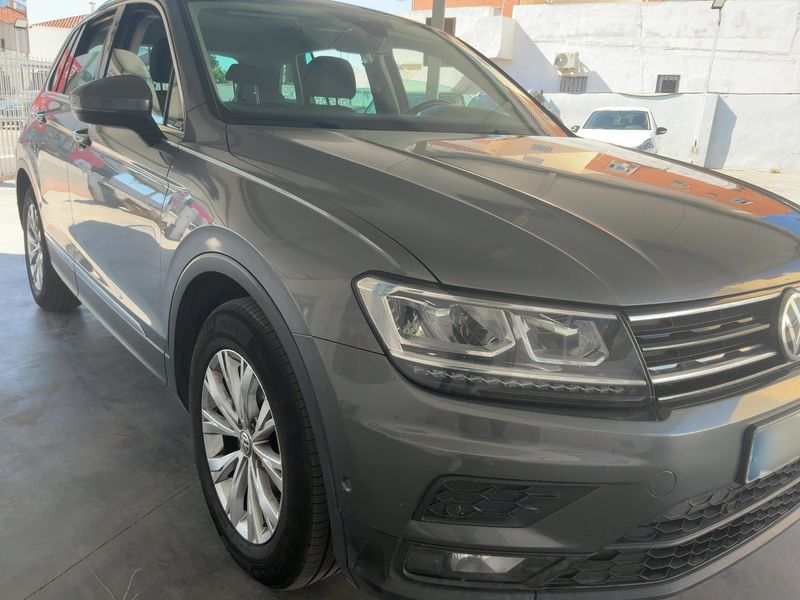 Volkswagen Tiguan 2.0 TDI Advance BlueMotion Tech 2018 – снимка 12
