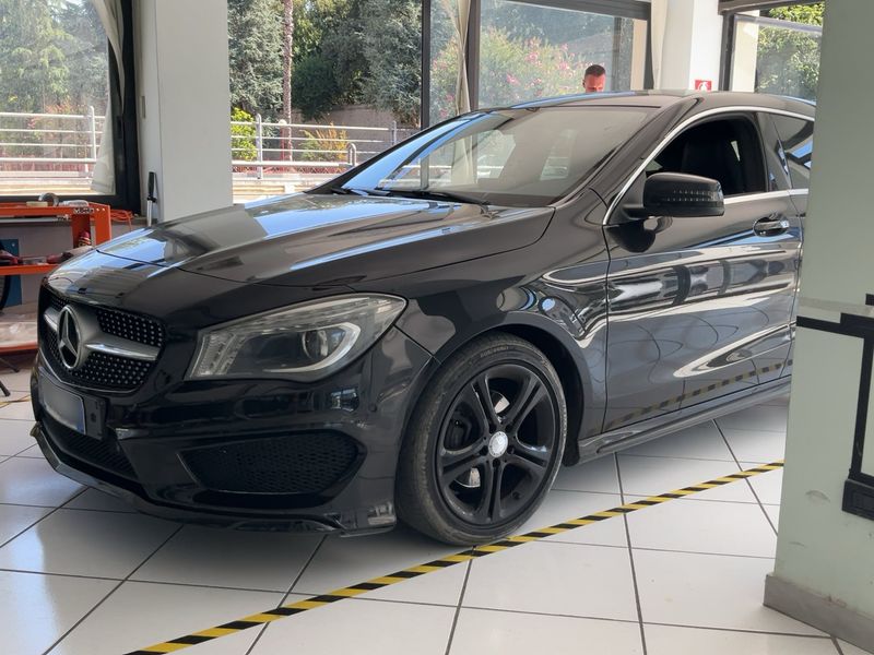 Mercedes-Benz CLA-Klasse CLA 200 Shooting Brake AMG Line — zdjęcie 2