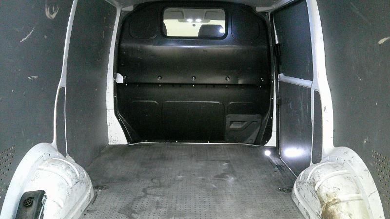 Volkswagen T6 Transporter 2.0 TDI Kasten FWD — zdjęcie 9