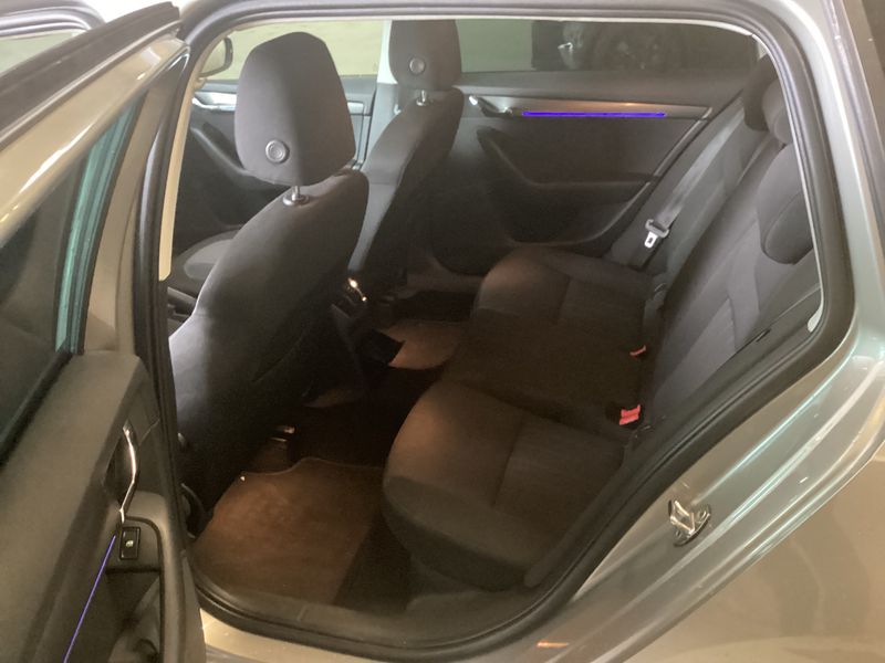 Skoda Octavia 1.0 TSI Style — zdjęcie 14