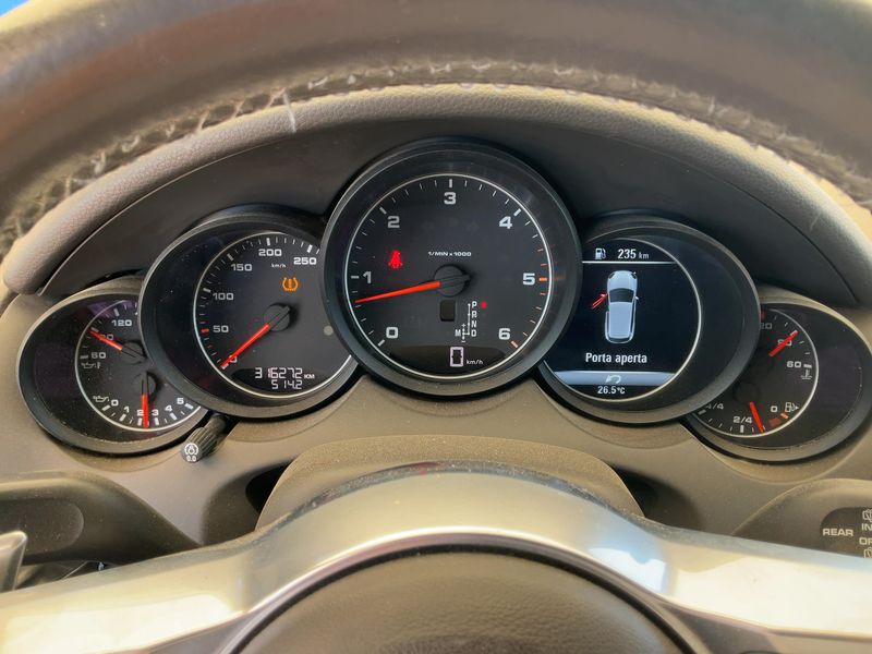 Porsche Cayenne Diesel — zdjęcie 13