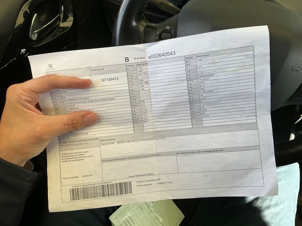 Peugeot 208 1.6 Blue-HDi Style