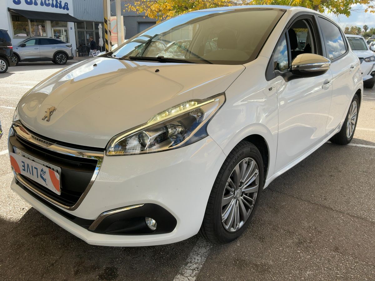 Peugeot 208 1.6 Blue-HDi Style