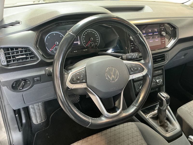 Volkswagen T-Cross 1.6 TDI Style 2020 – снимка 23