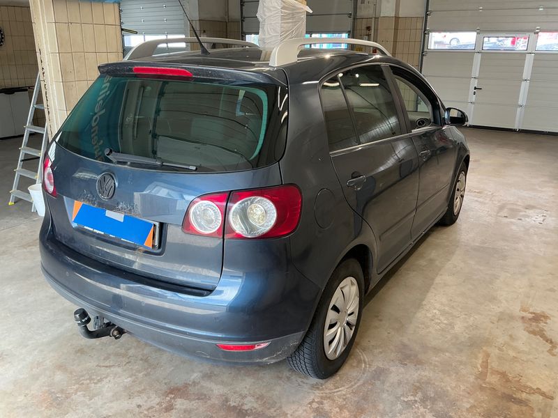 Volkswagen Golf V Plus 2.0 TDI Tour — zdjęcie 2