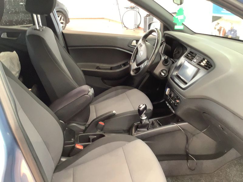 Hyundai i20 1.0 TDGI Passion — zdjęcie 11