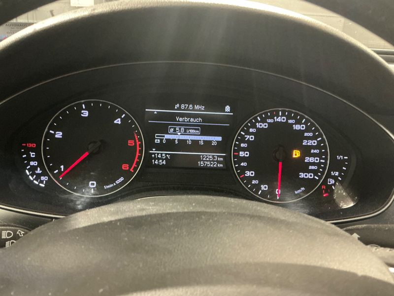 Audi A6 2.0 TDI — zdjęcie 13