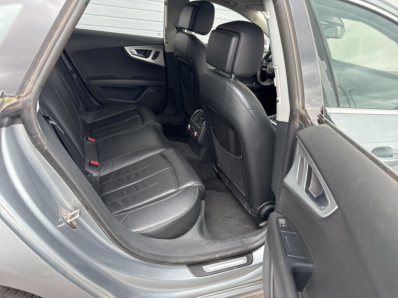 Audi A7 Sportback 3.0 V6 TDI quattro — zdjęcie 14