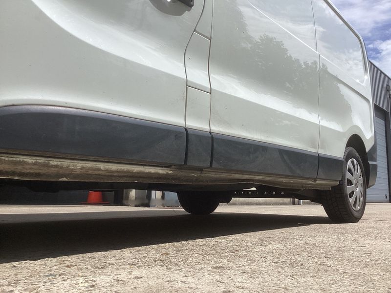 Renault Trafic 1.6 dCi L2H1 2,9t Komfort 2018 – снимка 31